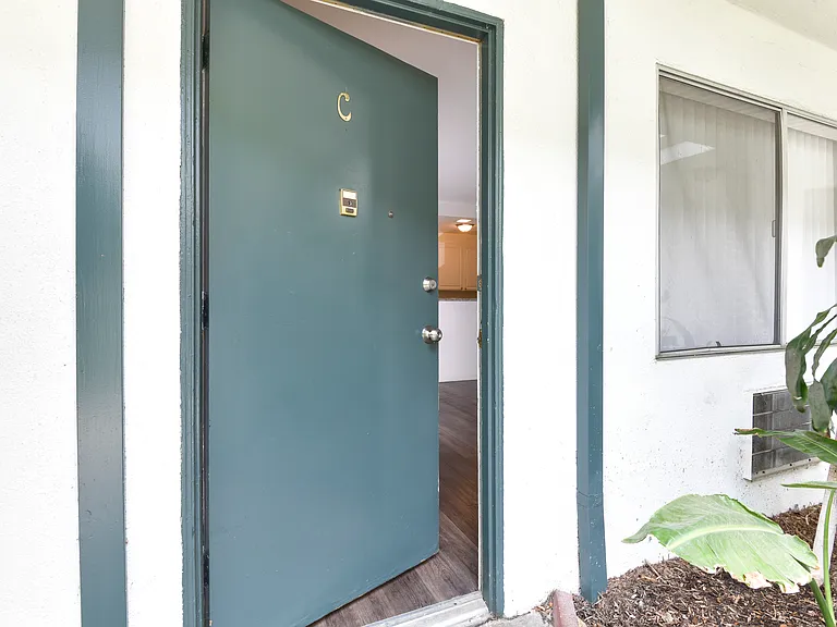 1799 N Hollywood Way #C — Photo 2