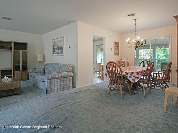 3rd image of 76 Milford Ave