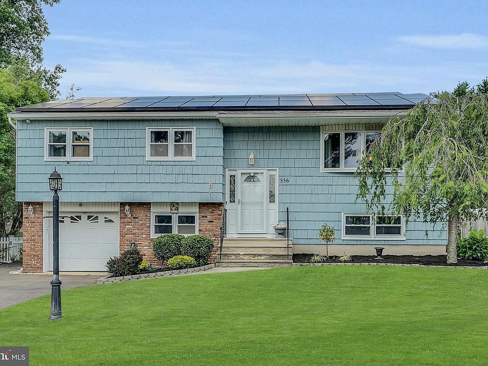 1st image of 556 Duchess Ct