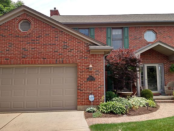2nd image of 1585 Aberdeen Ct