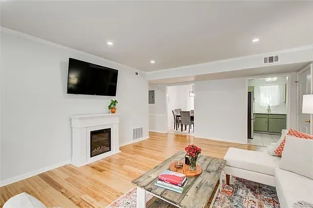 5513 Kingsport Dr — Photo 8