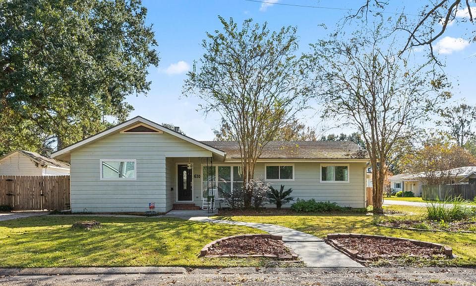 1st image of 610 Magnolia Ave