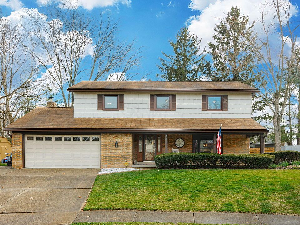 1st image of 39 Lynette Pl N