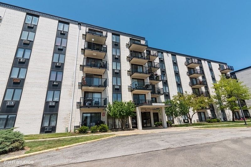 1st image of 9098 W Terrace Dr APT 3G
