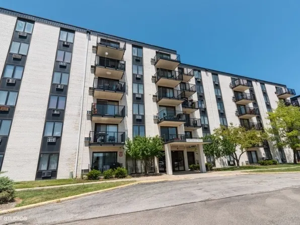 9098 W Terrace Dr Unit 3G, Niles, IL 60714