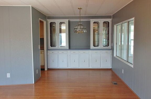 3rd image of 7930 SE Eagle Ave #1