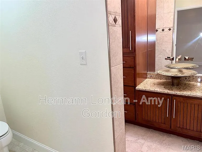 4738 Olive St — Photo 15