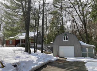 5395 Beechwood Rd, Rose City, MI 48654