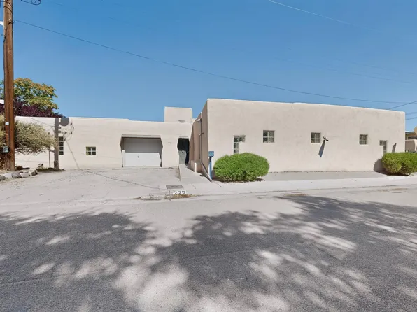 233 16th St NW, Albuquerque, NM 87104