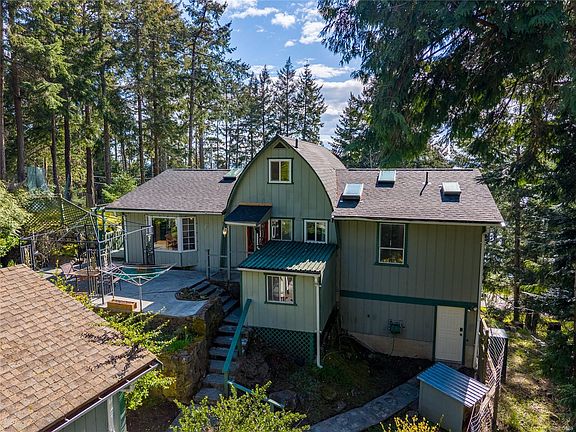 3rd image of 2747 Shoal Rd