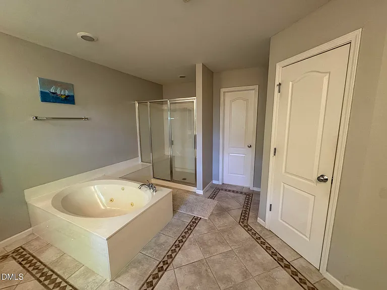 13336 Ashford Park Dr — Photo 21