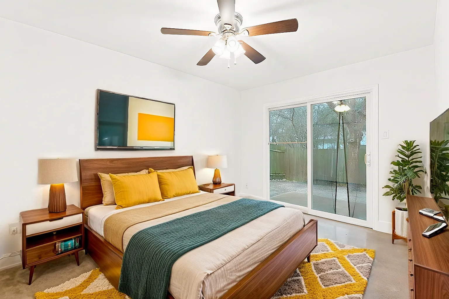2 bed, 850 sqft, $1,750 — Photo 4