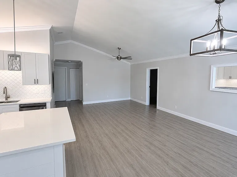 Stillwater Cir — Photo 3