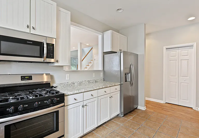 90 Richardson St SE — Photo 9
