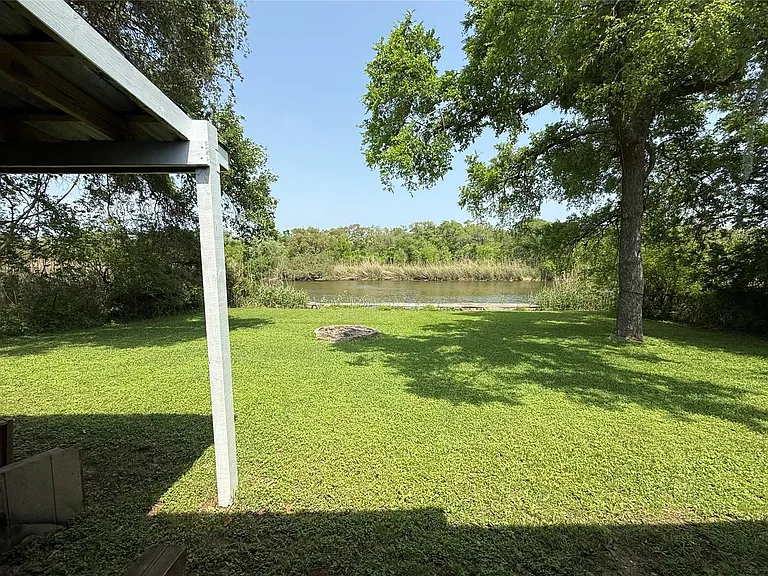 2434 Shady Creek Ln — Photo 11