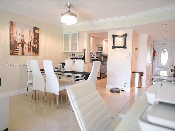 5th image of 9200 N Hollybrook Lake Dr APT 102