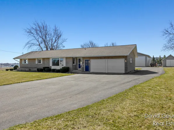 8132 Felch St, Zeeland, MI 49464