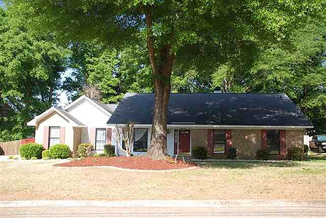 1st image of 107 Fieldbrook Dr