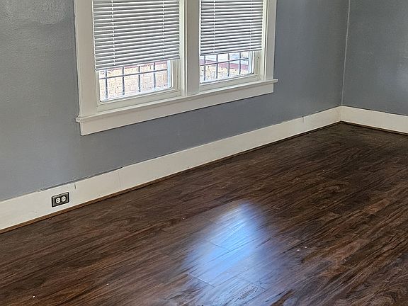 3rd image of 1601 Milburn Ave