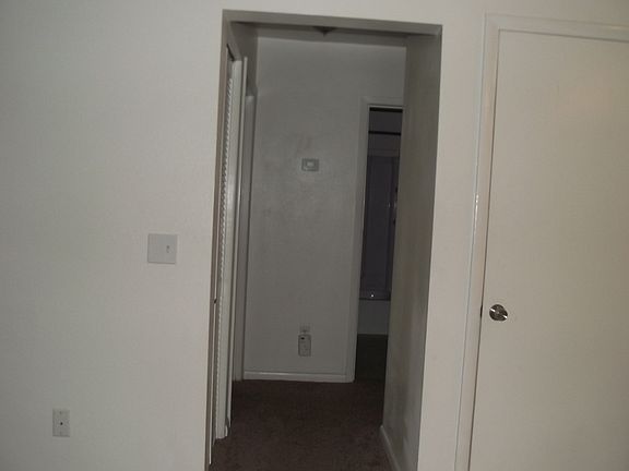 3rd image of 930 W 27th Ave #4
