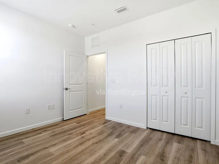 Venture Apartments — Photo 158
