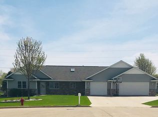1503 N Star Ct, New London, WI 54961