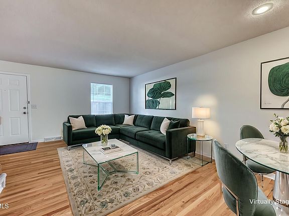 4th image of 10 Pepper Ridge Ct #10