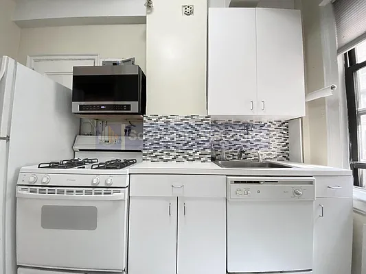 Rented by Sovereign Associates | media 8