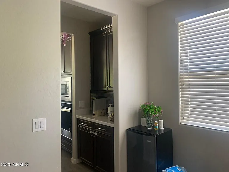 1381 E Scorpio Pl — Photo 7
