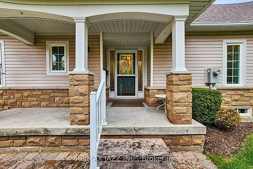 350 Lakebreeze Dr #9 Photo 1