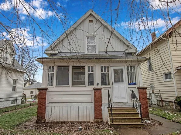 2228 Linwood Ave, Niagara Falls, NY 14305