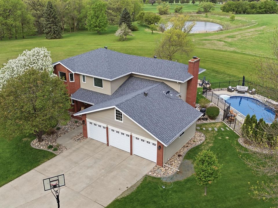 1st image of 3500 Riverview Cir S