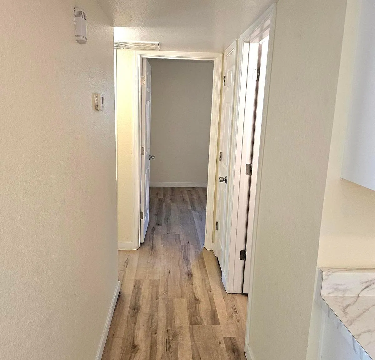 2 bed, 830 sqft, $1,295 — Photo 4