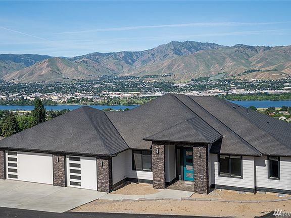 2nd image of 2832 N Brysen Dr