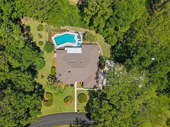 2nd image of 4907 Highgrove Rd