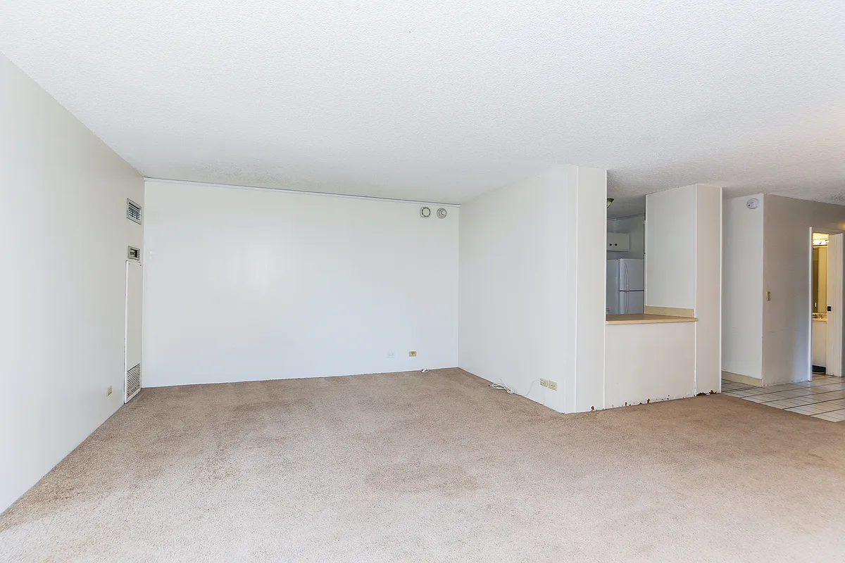 Photo 2 of 45 - 2215 Aloha Dr #1205 - Honolulu, HI Building Photo - 2215 Aloha Dr #1205