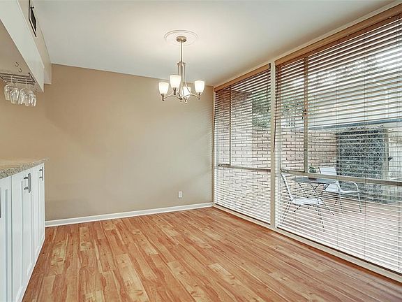 4th image of 4319 Bettis Dr APT 4