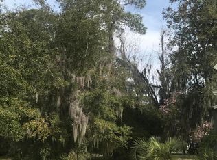 139 Willow Point Rd, Beaufort, SC 29906