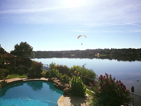 2nd image of 3006 Lake Creek Dr