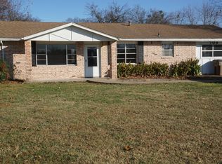 708 N Main St, Wagoner, OK 74467
