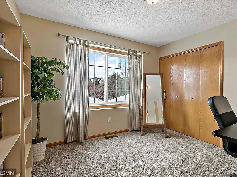 302 Wilderness Dr — Photo 19