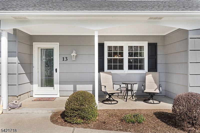 13 Hillside Dr, Clinton, NJ 08809 | Zillow