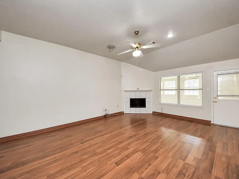 4235 Custer Creek Dr — Photo 12