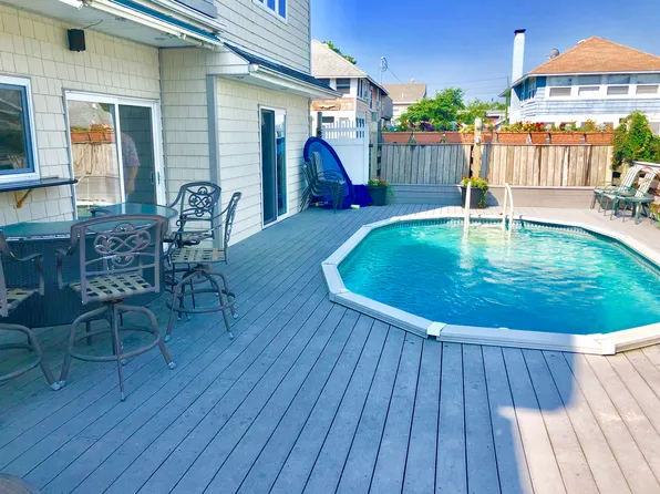 285 Cottage Walk, Ocean Beach, NY 11770
