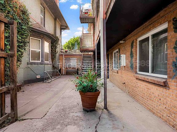 4th image of 1138 N Corona St APT 105