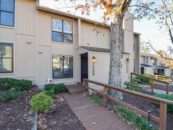 7225 Woods Crossing Dr, Roanoke, VA 24018