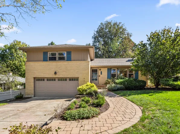 303 Woodstock Ave, Glen Ellyn, IL 60137