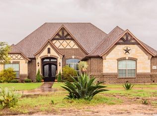 422 Rugged Dr, Red Oak, TX 75154