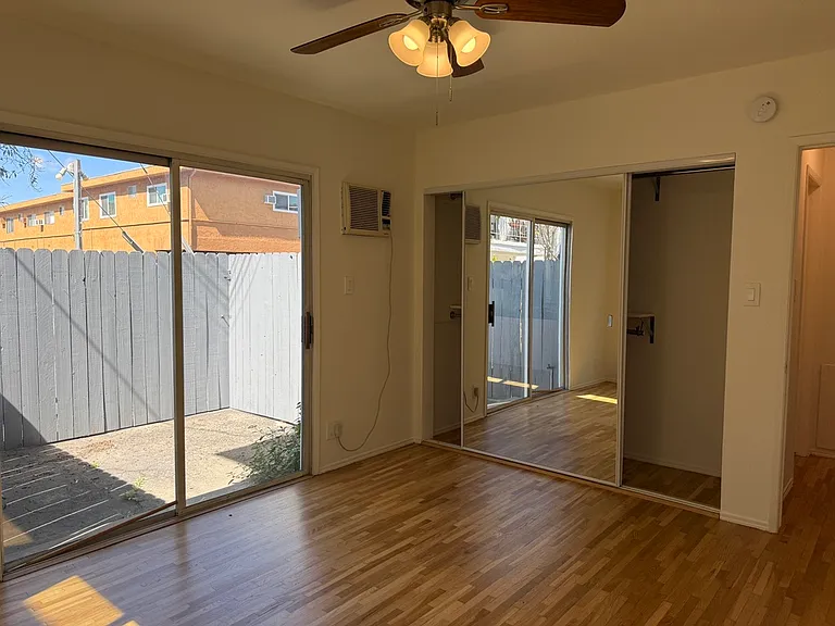 5325 Radford Ave #5 — Photo 12
