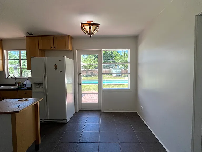 4126 E Oak St — Photo 5